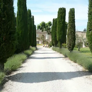 https://les-chambres-des-taillades.fr-provencehotel.com